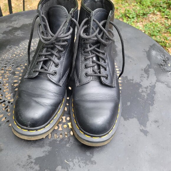 Boots - Picture 1 of 4